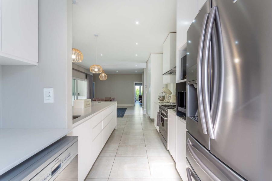 To Let 5 Bedroom Property for Rent in Val De Vie Estate Western Cape
